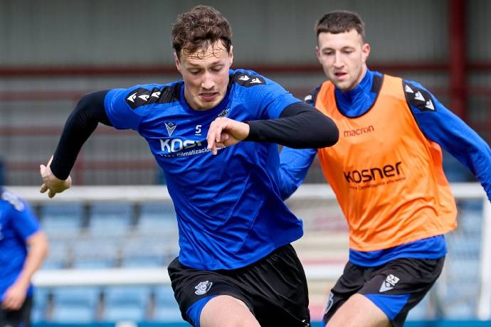 罗体：罗马尼奥利和贡多齐对裁判不满，但不会被停赛最多罚款（罗体：罗马尼奥利、贡多齐不满判罚，预计不遭停赛仅罚款）