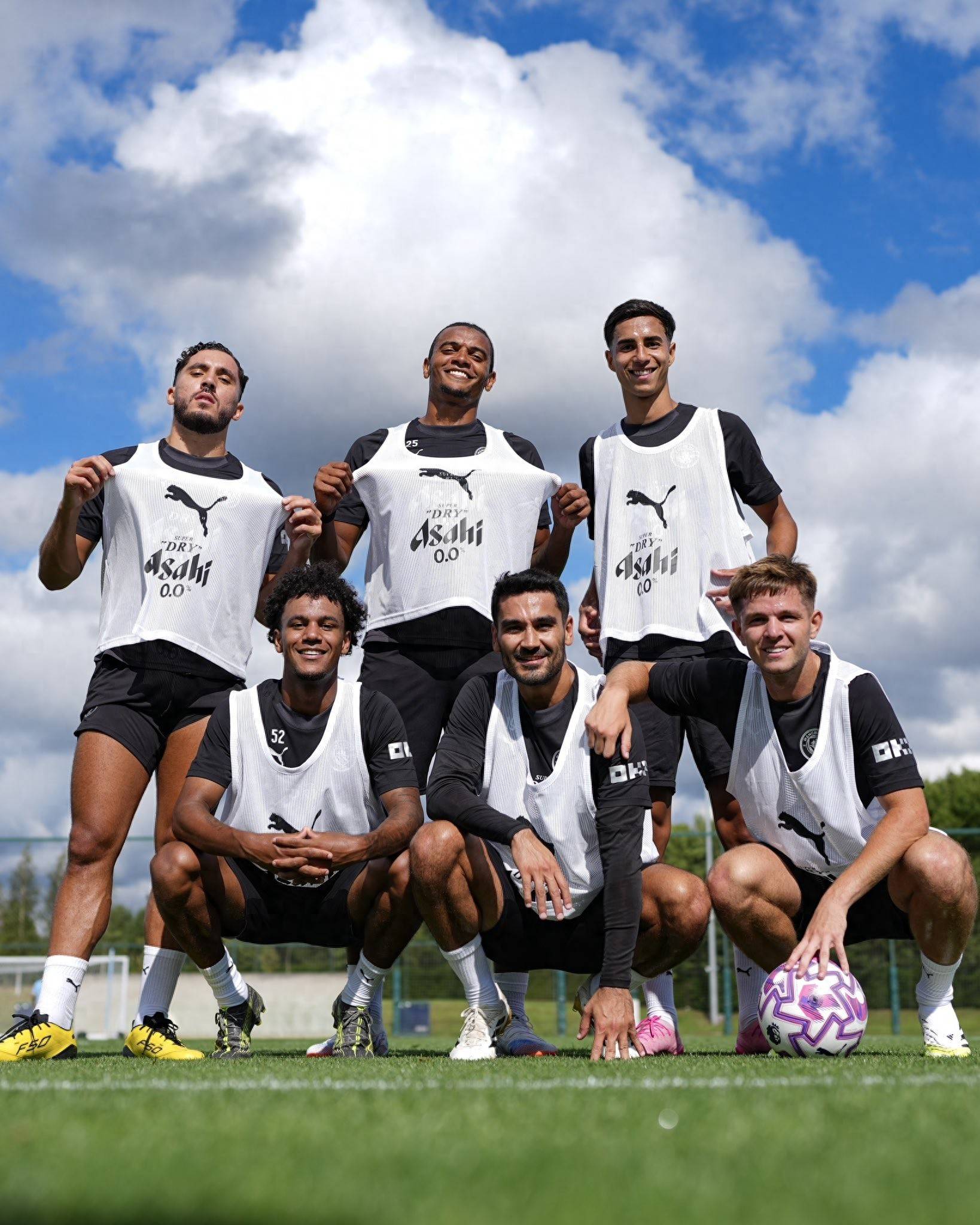 记者：西蒙尼非常欣赏莱万，马竞可能在赛季结束与其签约（记者称西蒙尼青睐莱万，马竞或于赛季末与其签约）