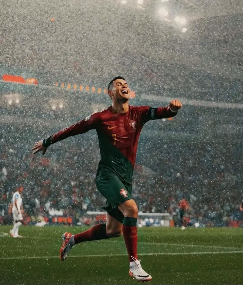 罗马诺：迪乌夫的最终转会费为2500万欧元，并已确保全额支付（罗马诺：迪乌夫最终身价2500万欧，款项已全部到位）