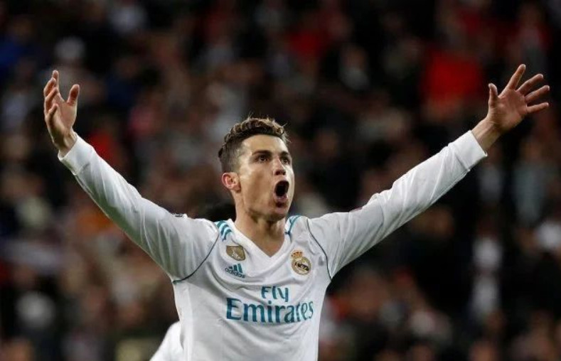 3C：骨上的钢板是我考虑退役原因之一；弗里克说表现好能抽烟（3C：骨内钢板让我考虑退役；弗里克称表现出色可获抽烟许可）