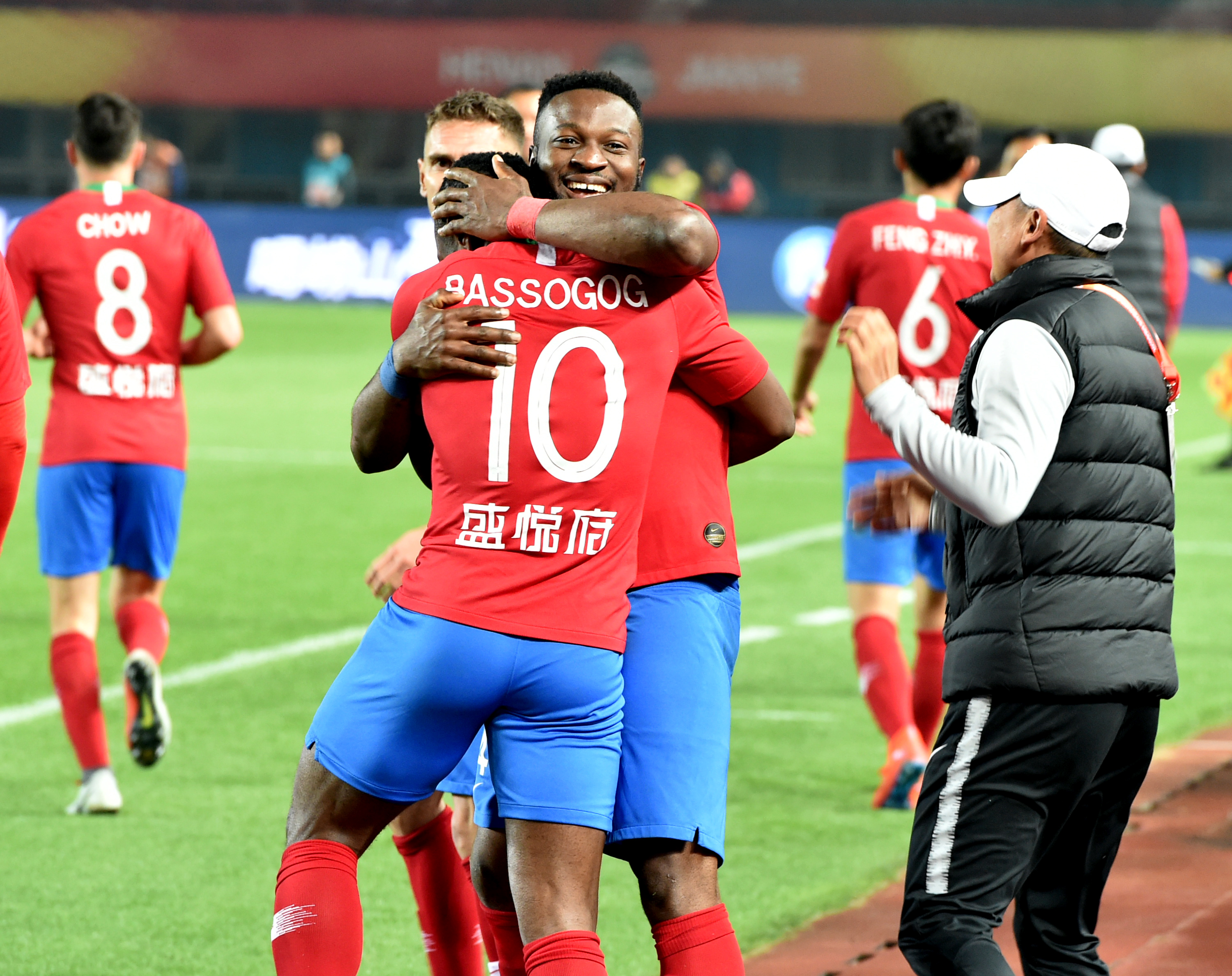 🎮HLE 2-1 DK：Kanavi暴躁巨魔葬送好局，DK扳回一城（🎮HLE 2-1 领先DK：Kanavi巨魔关键失误，DK扳回一城）